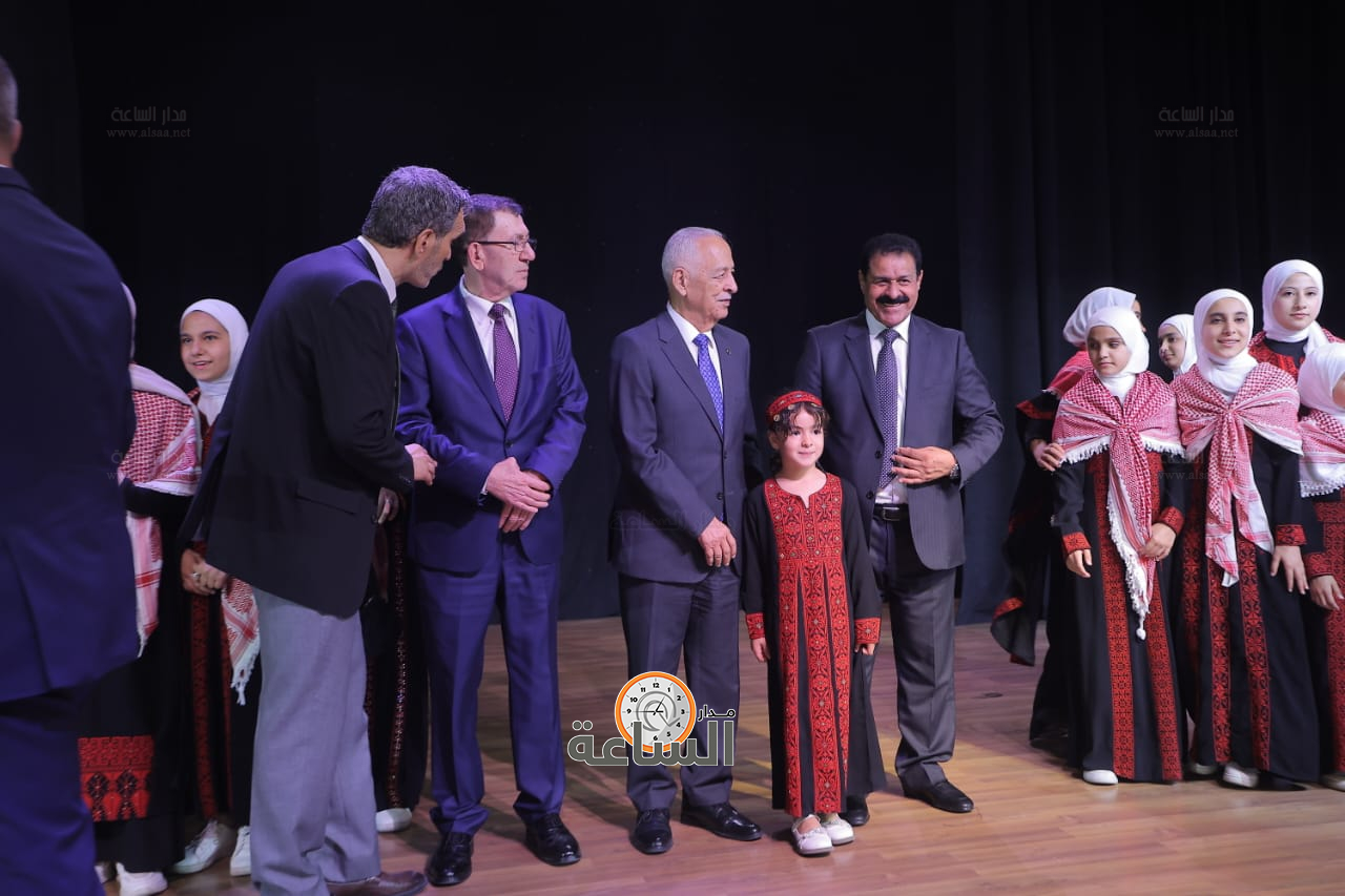 Madar Al-Saa Images 0.03222857296823689