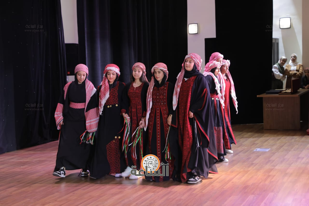 Madar Al-Saa Images 0.567178045824716