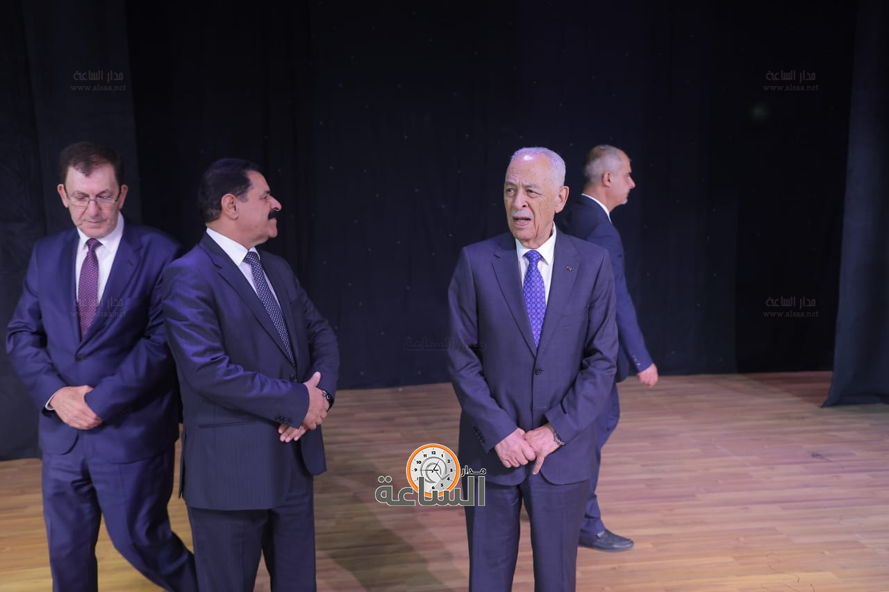 Madar Al-Saa Images 0.3720194263586687