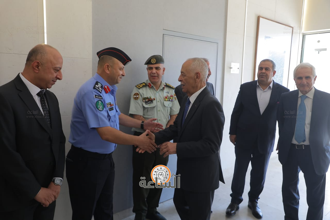 Madar Al-Saa Images 0.6145640258977304