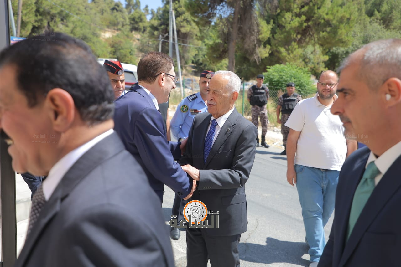 Madar Al-Saa Images 0.6131996102671614