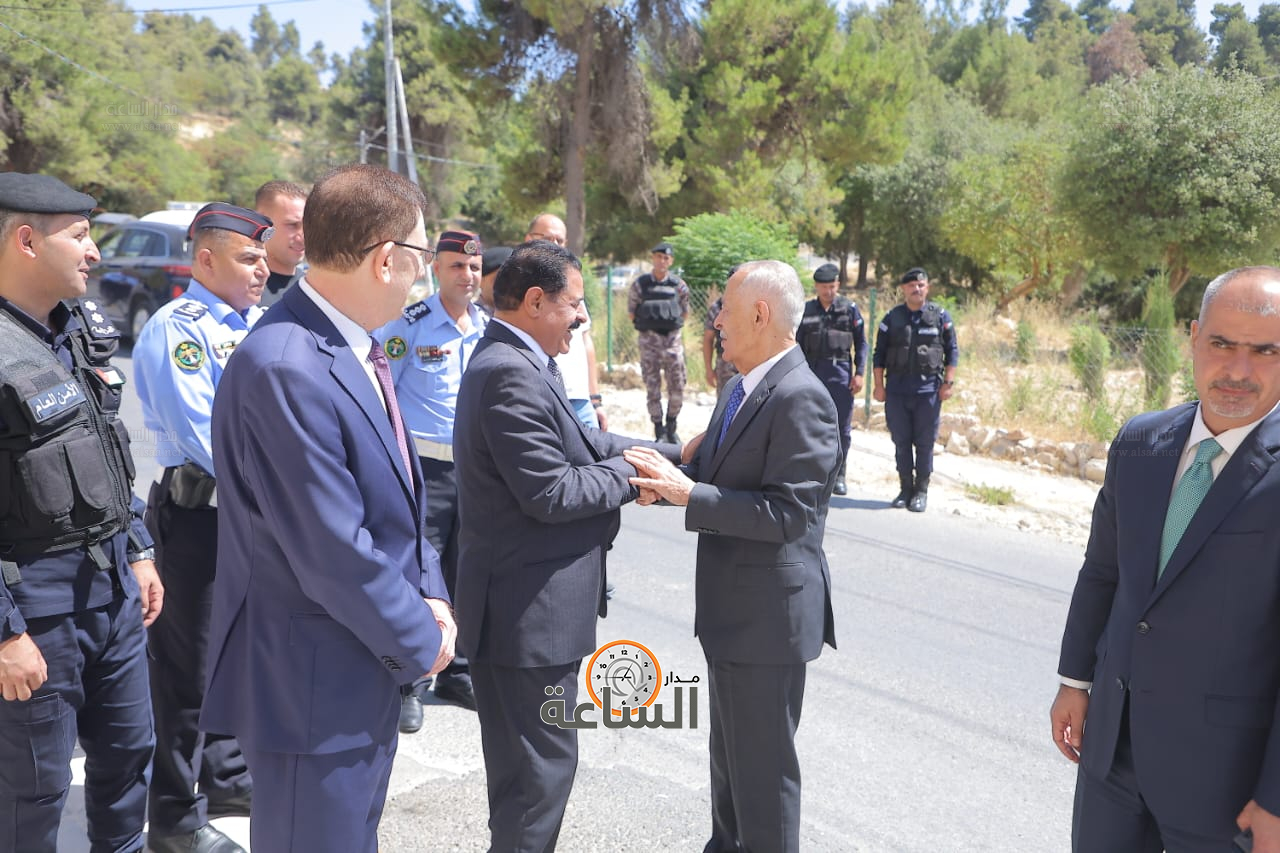 Madar Al-Saa Images 0.7494088366971406