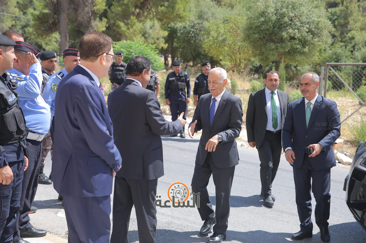 Madar Al-Saa Images 0.24078587906188498