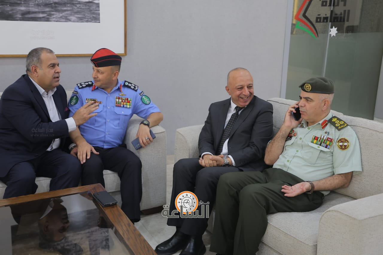 Madar Al-Saa Images 0.9094186835694962