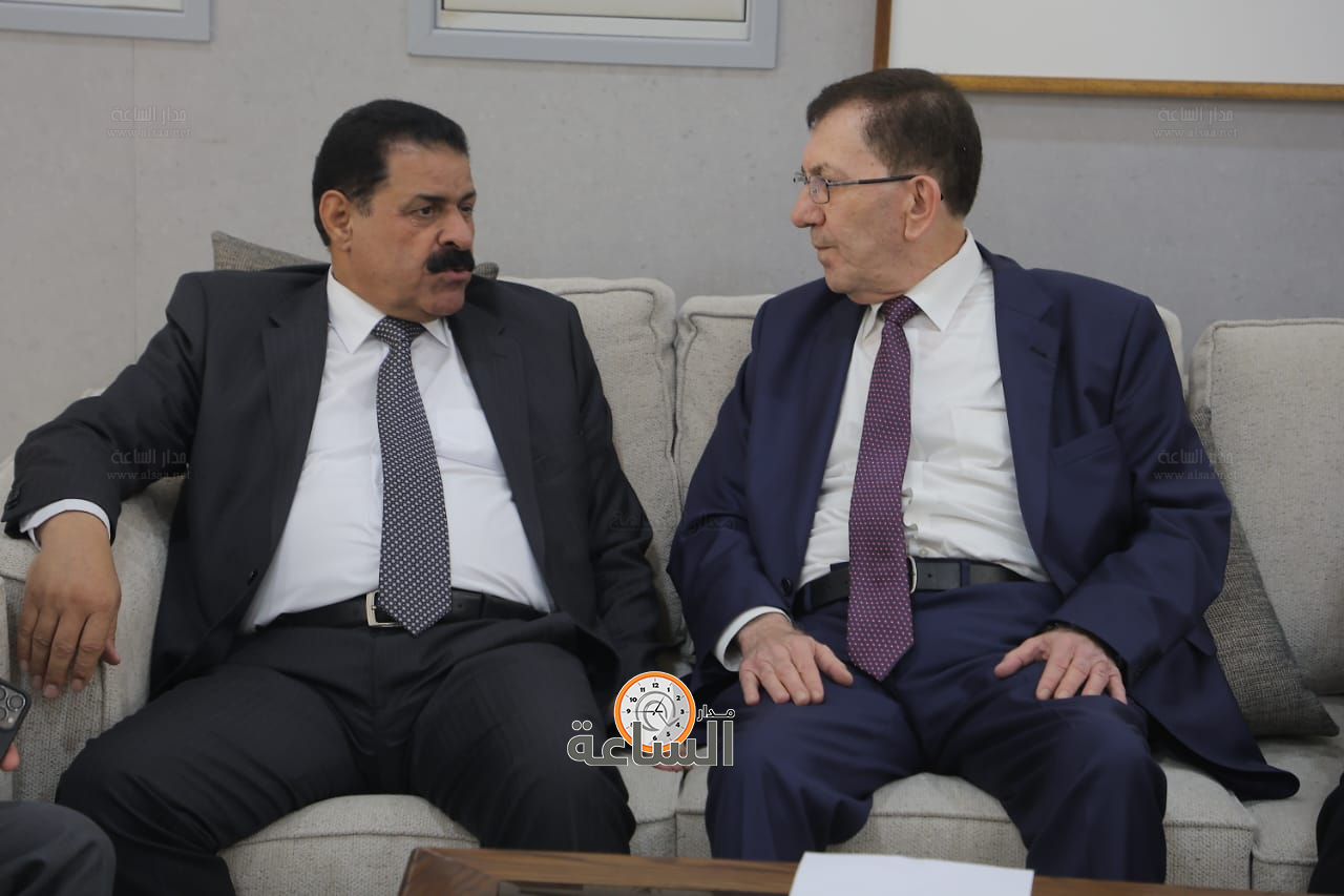 Madar Al-Saa Images 0.005043429181532111