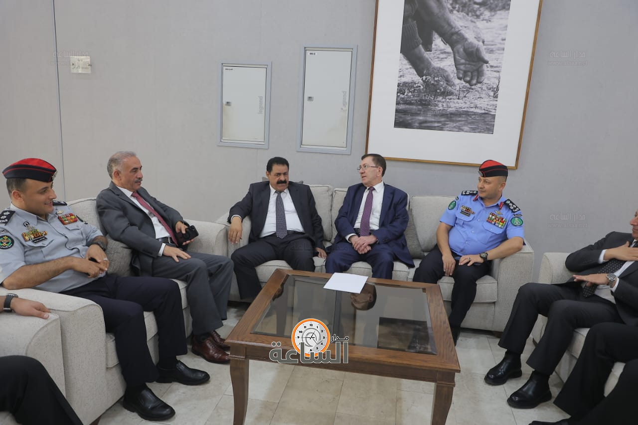 Madar Al-Saa Images 0.6451093467279162