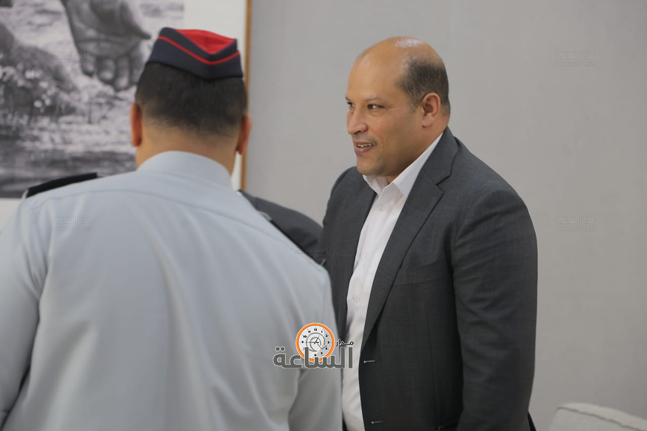 Madar Al-Saa Images 0.981833995277476