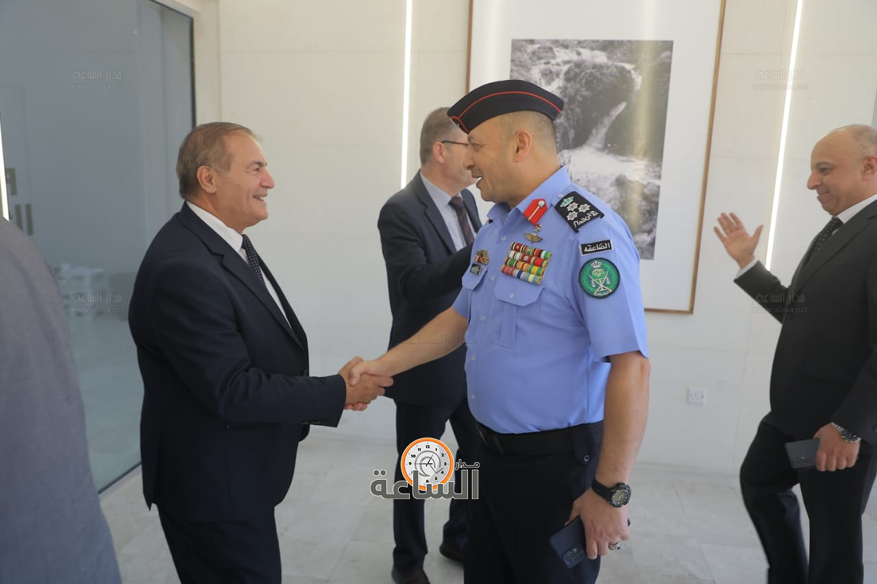 Madar Al-Saa Images 0.12151761556803764