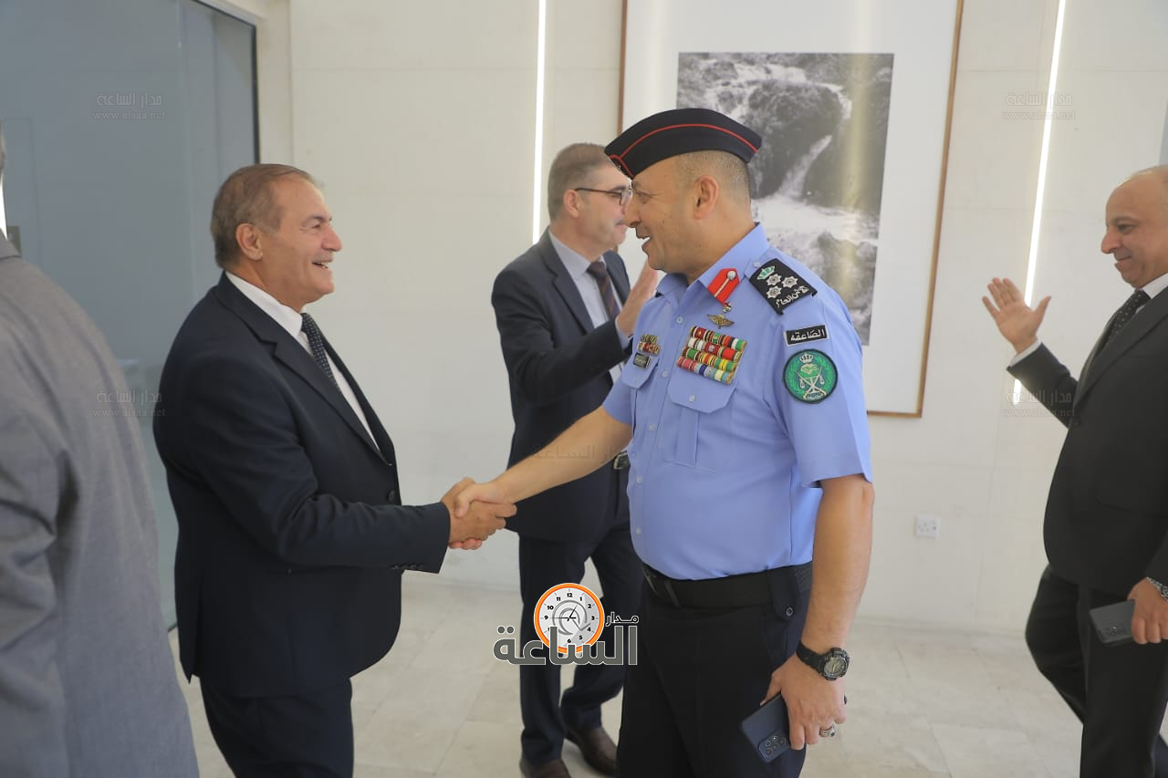 Madar Al-Saa Images 0.5082110593655754