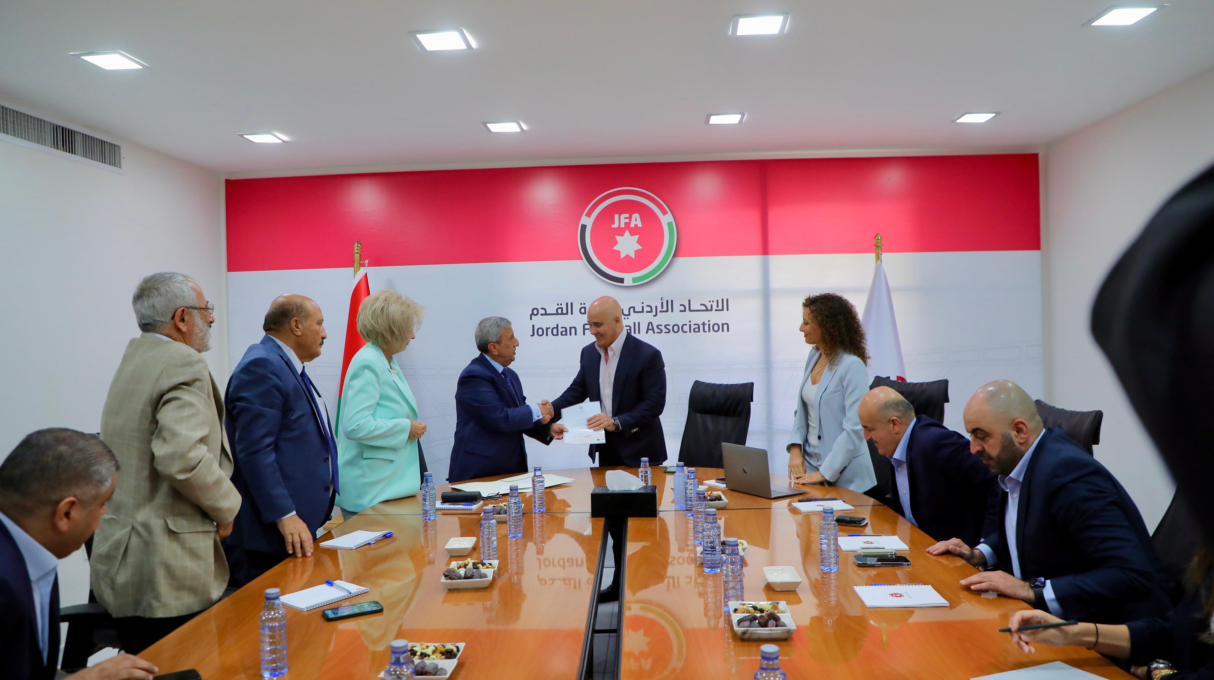 Madar Al-Saa Images 0.685006188740882