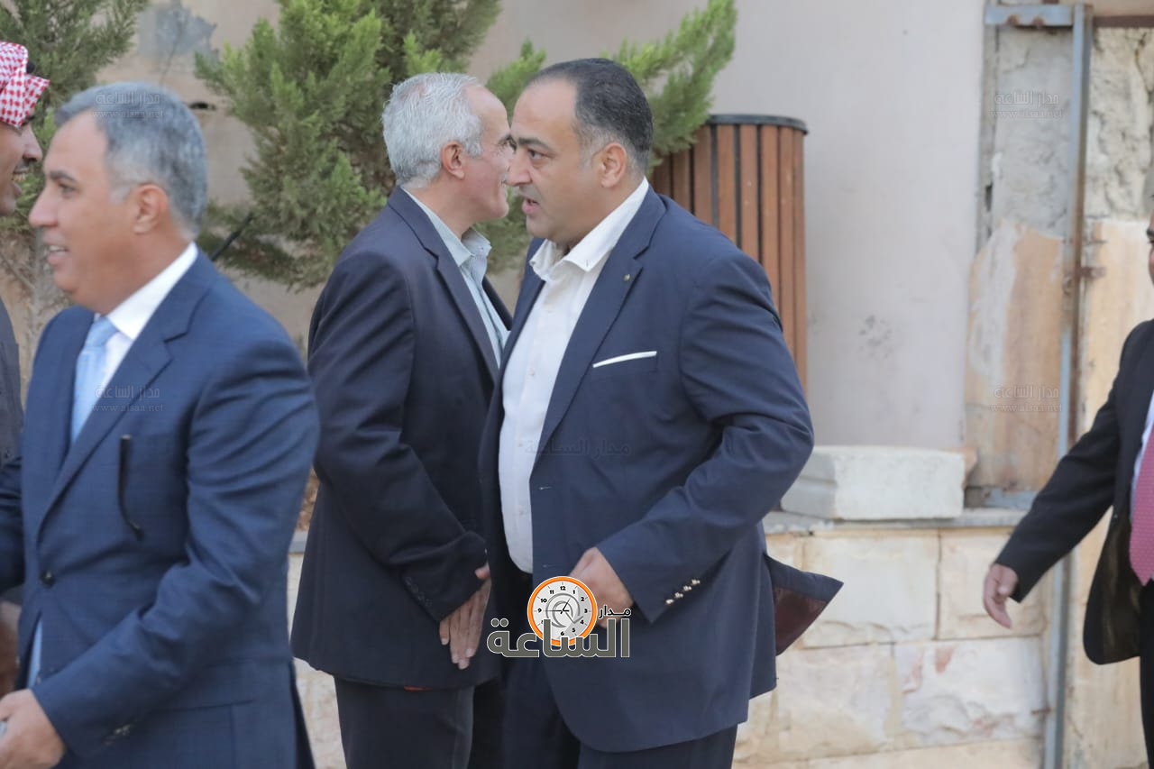 Madar Al-Saa Images 0.9769072499253955