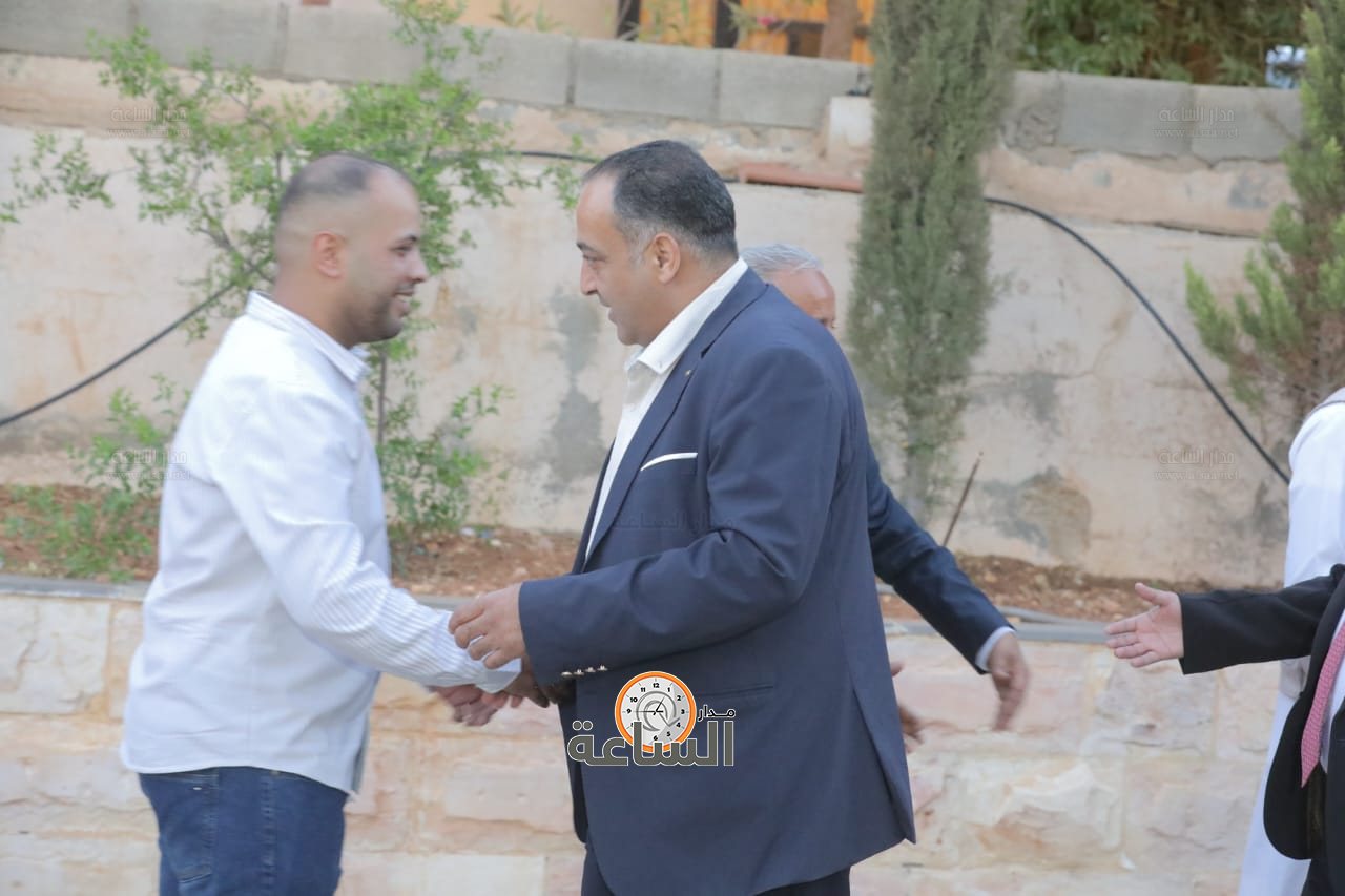 Madar Al-Saa Images 0.3472229210467287