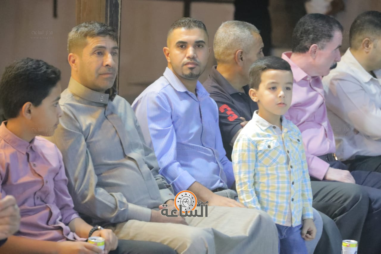 Madar Al-Saa Images 0.4381730563705627