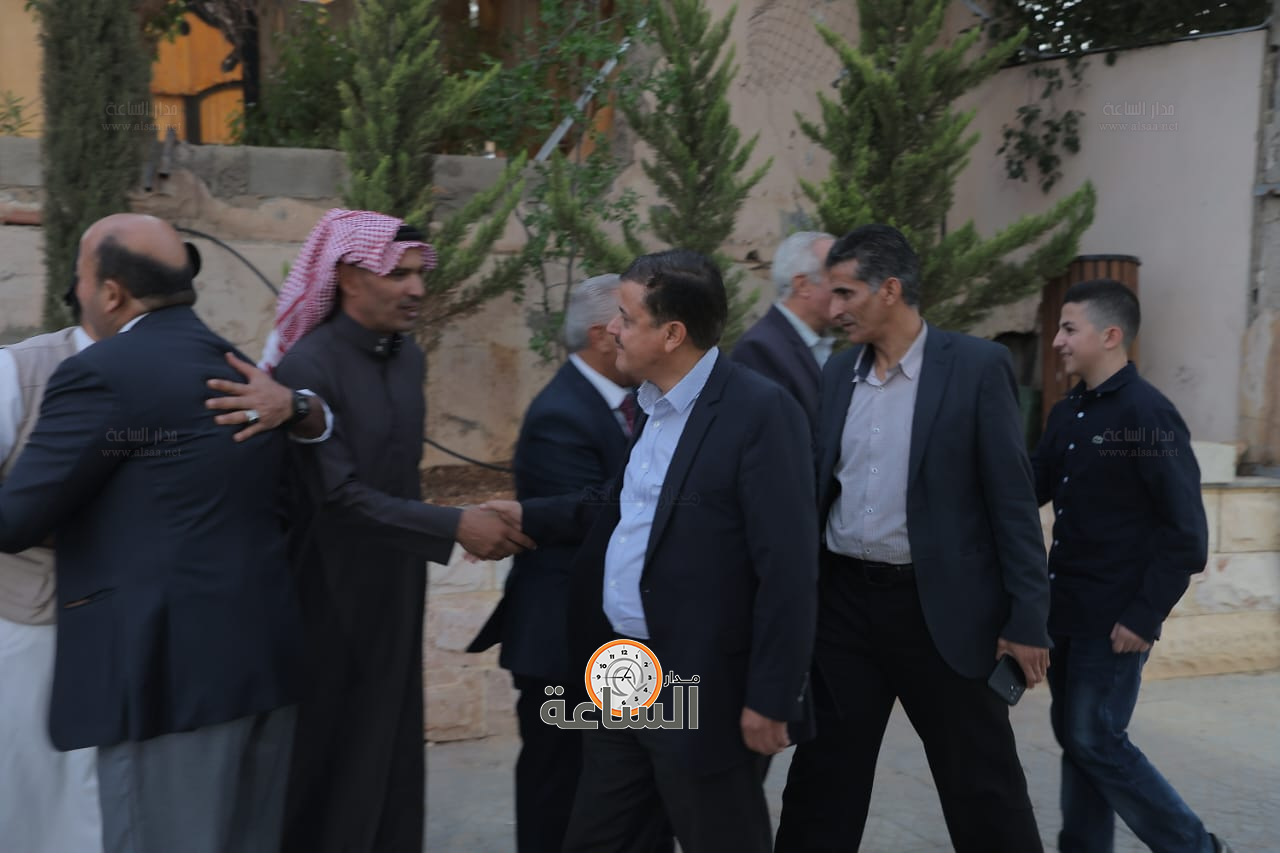 Madar Al-Saa Images 0.7810708187846845