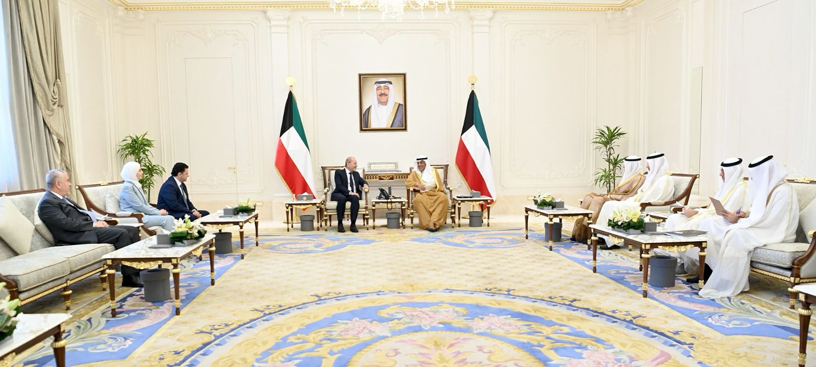 Madar Al-Saa Images 0.26451768103921214