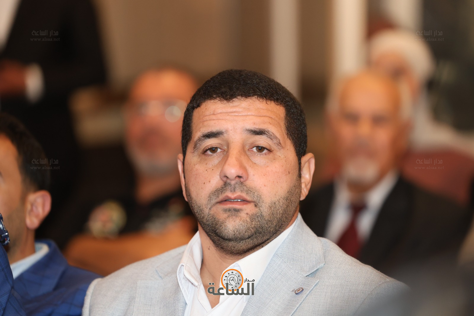 Madar Al-Saa Images 0.47785152244558216