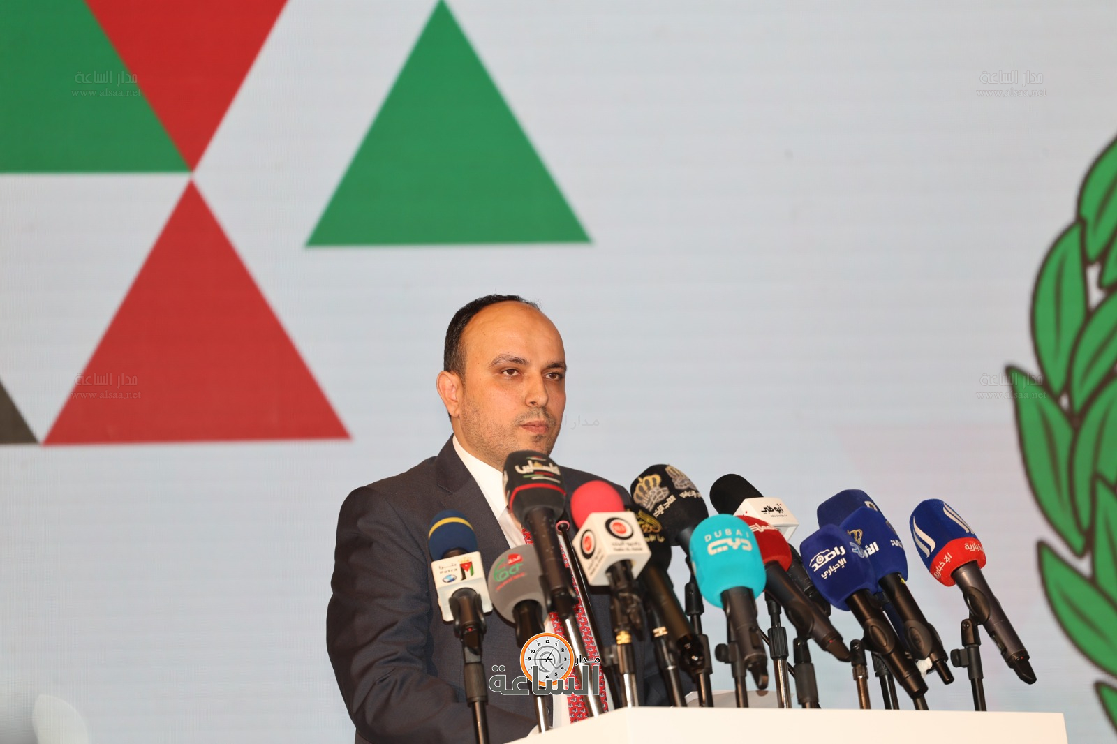 Madar Al-Saa Images 0.9277061768166984