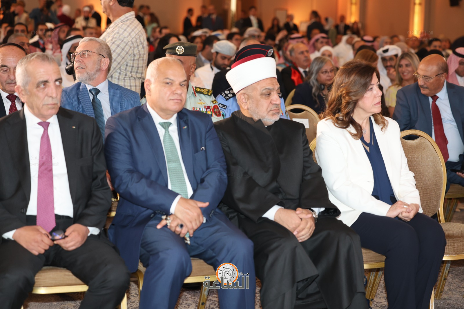 Madar Al-Saa Images 0.7704137230710246