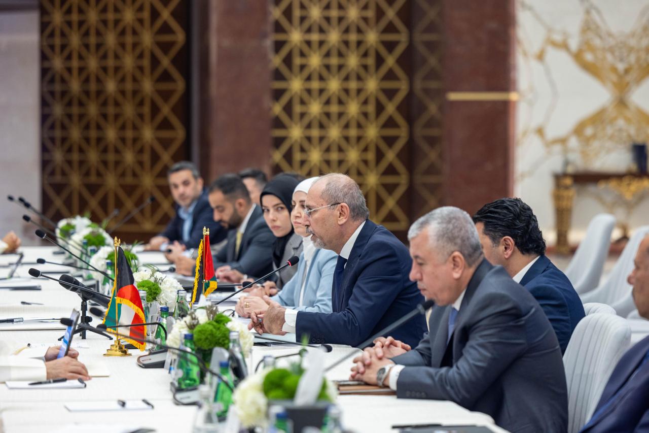 Madar Al-Saa Images 0.5786970577922698