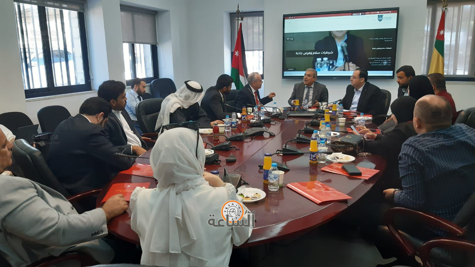 Madar Al-Saa Images 0.5109283180585105