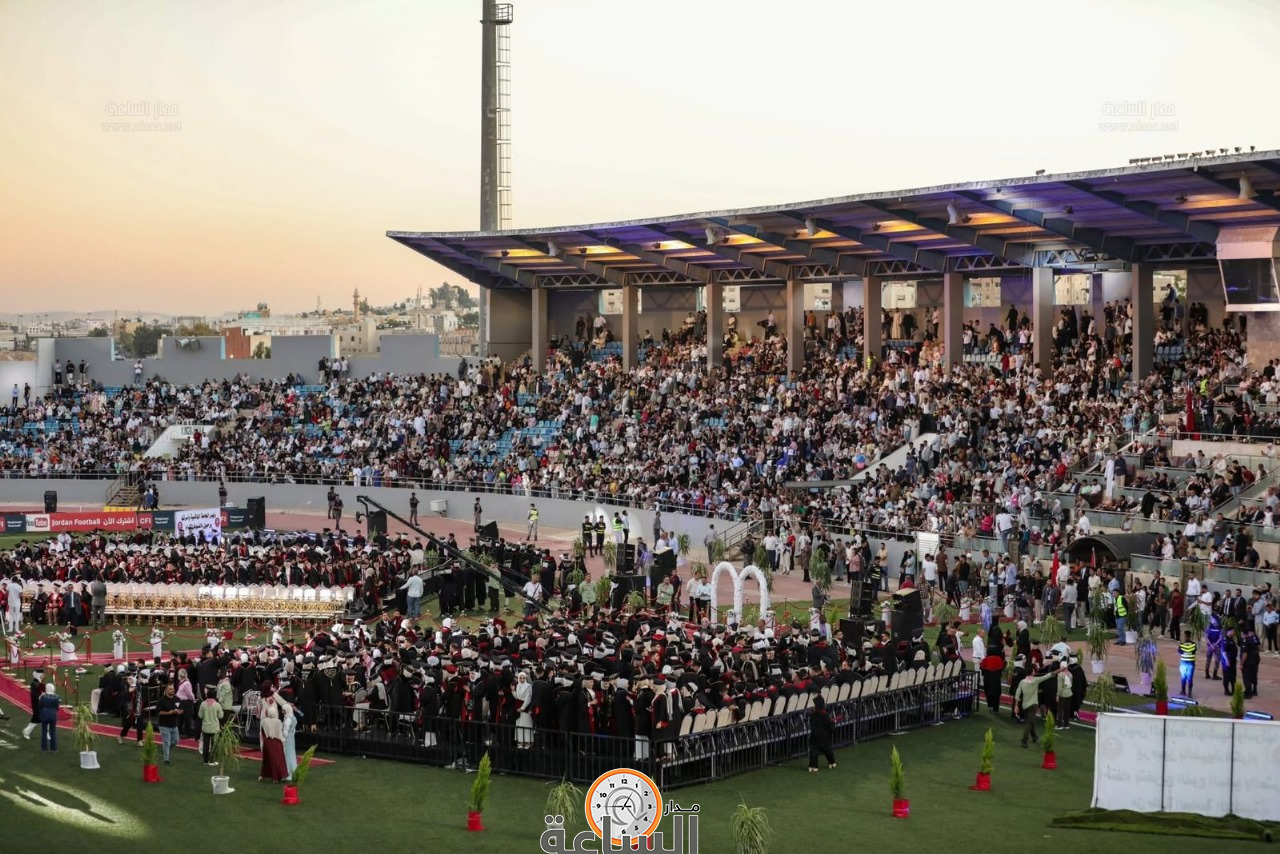 Madar Al-Saa Images 0.1603077858932701