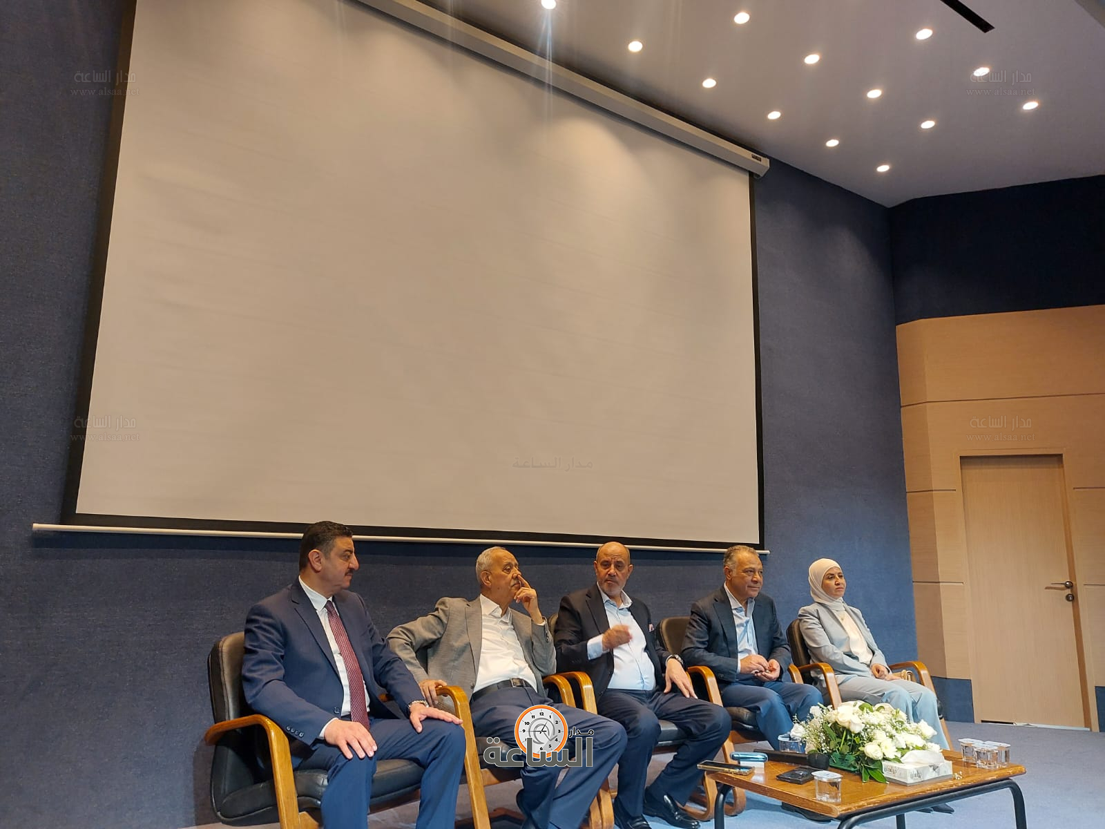 Madar Al-Saa Images 0.6561895533953953