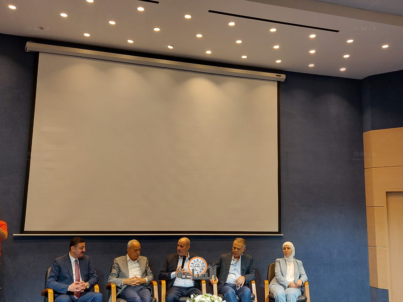 Madar Al-Saa Images 0.37213691037641705