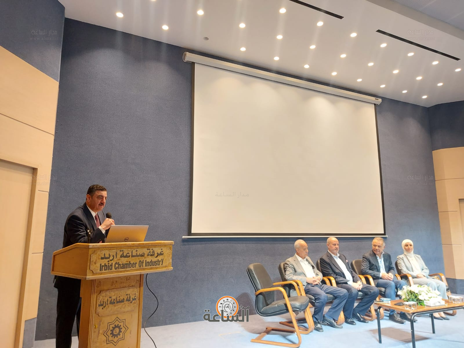 Madar Al-Saa Images 0.12143472506697317