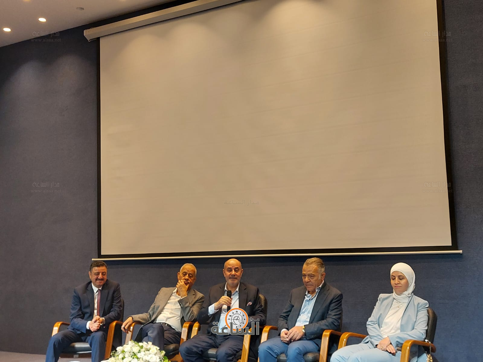 Madar Al-Saa Images 0.09952466300936891