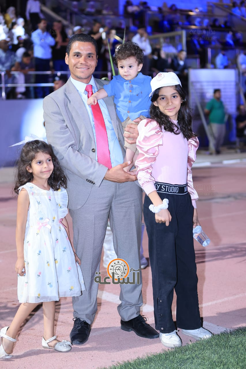 Madar Al-Saa Images 0.4995605358474592