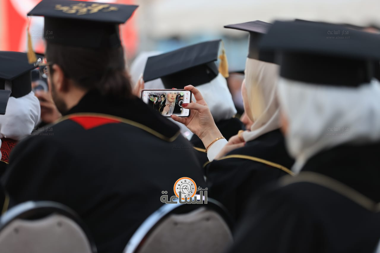 Madar Al-Saa Images 0.00409706213863692