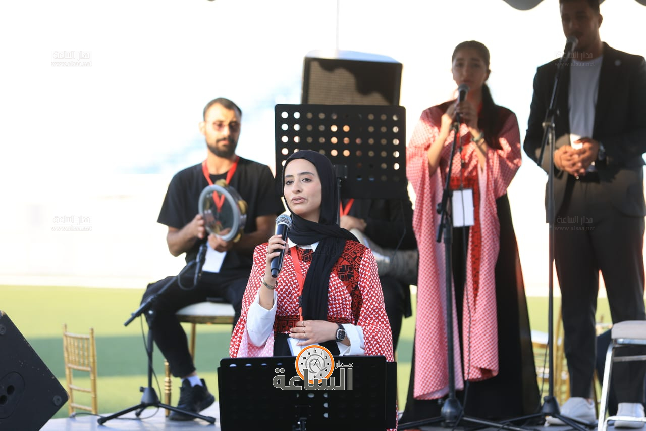 Madar Al-Saa Images 0.41889983782868945