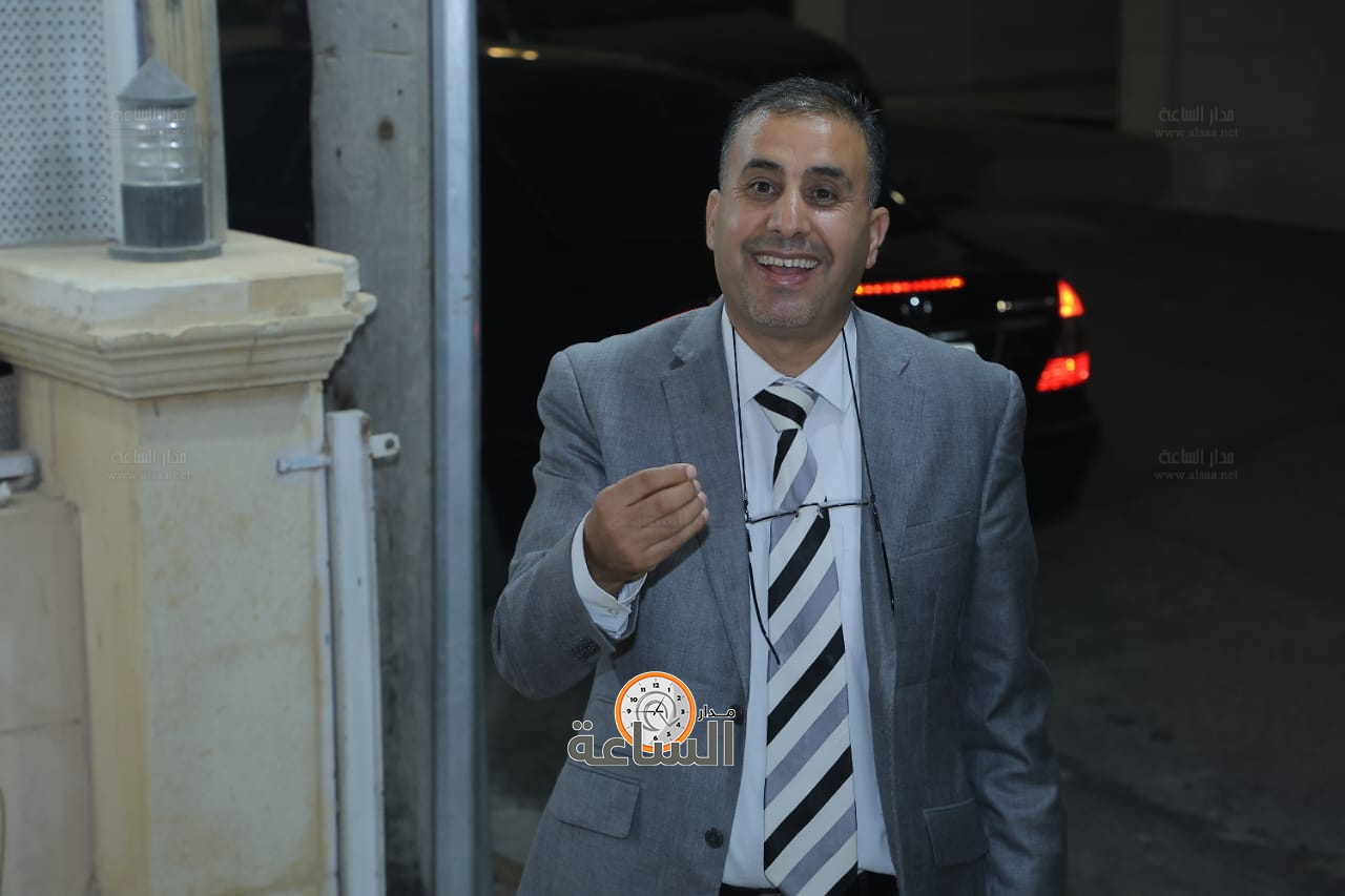 Madar Al-Saa Images 0.9823091558760524