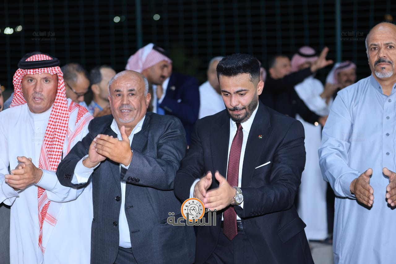 Madar Al-Saa Images 0.402221340578482