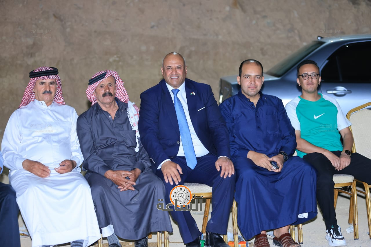 Madar Al-Saa Images 0.3609246590570996