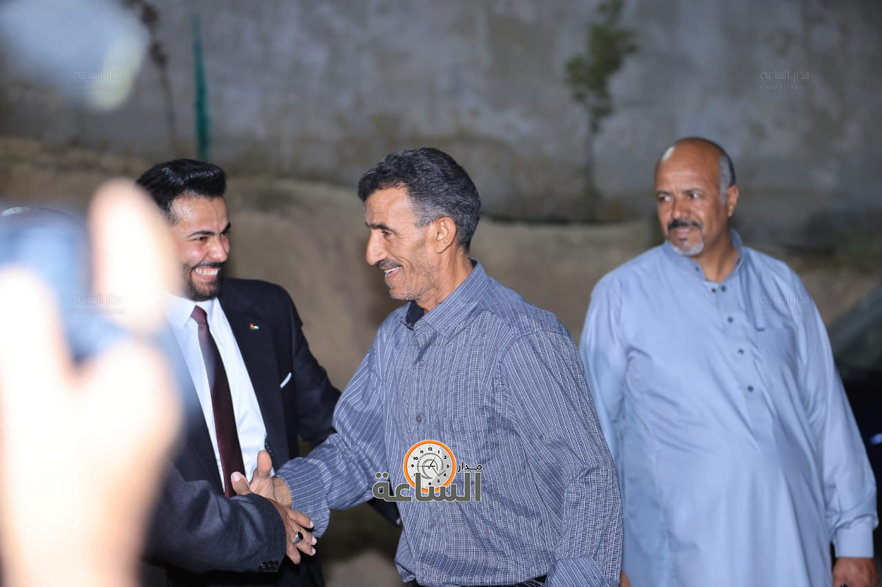 Madar Al-Saa Images 0.8700390420933187