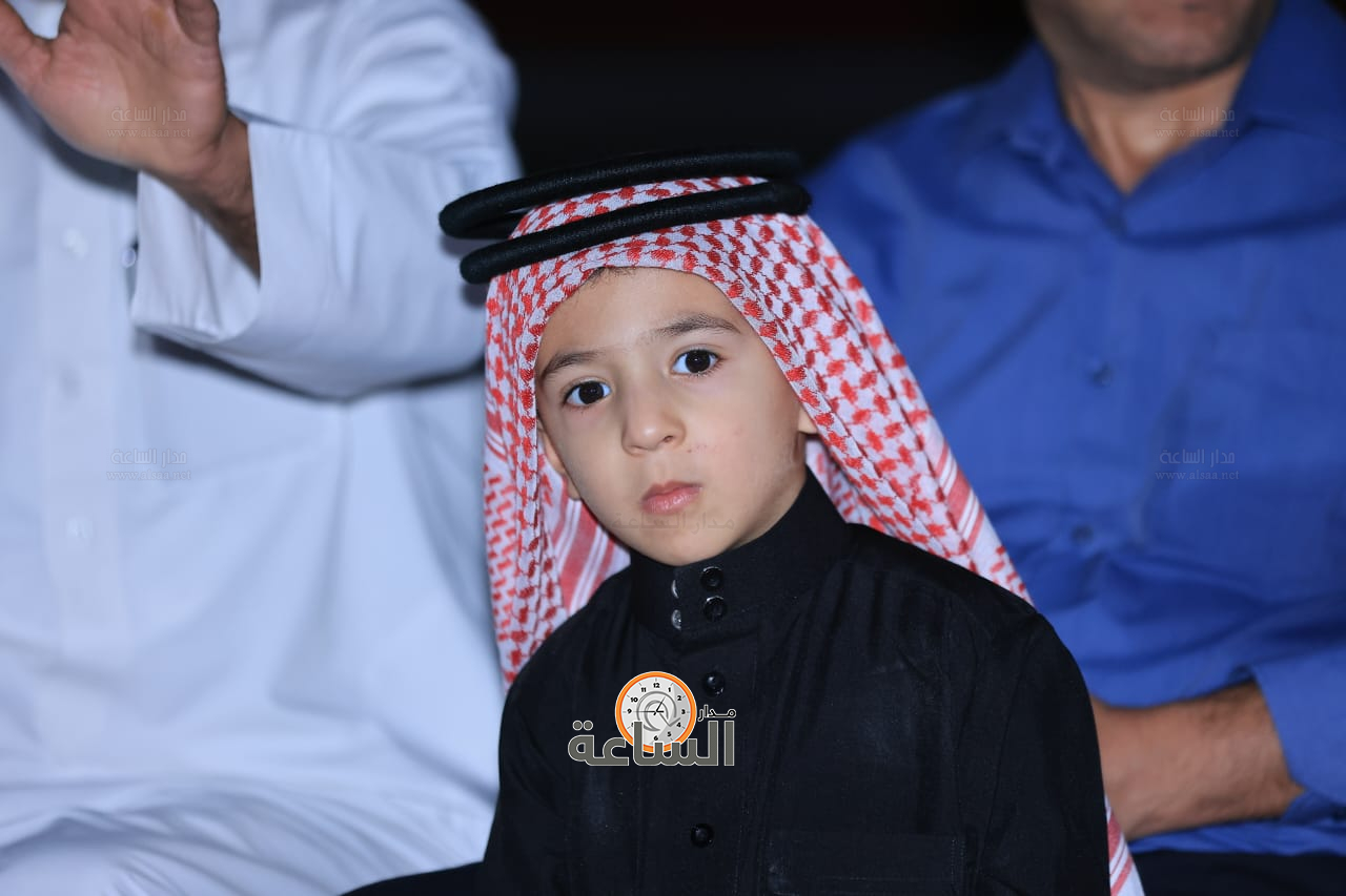 Madar Al-Saa Images 0.4111279137168795