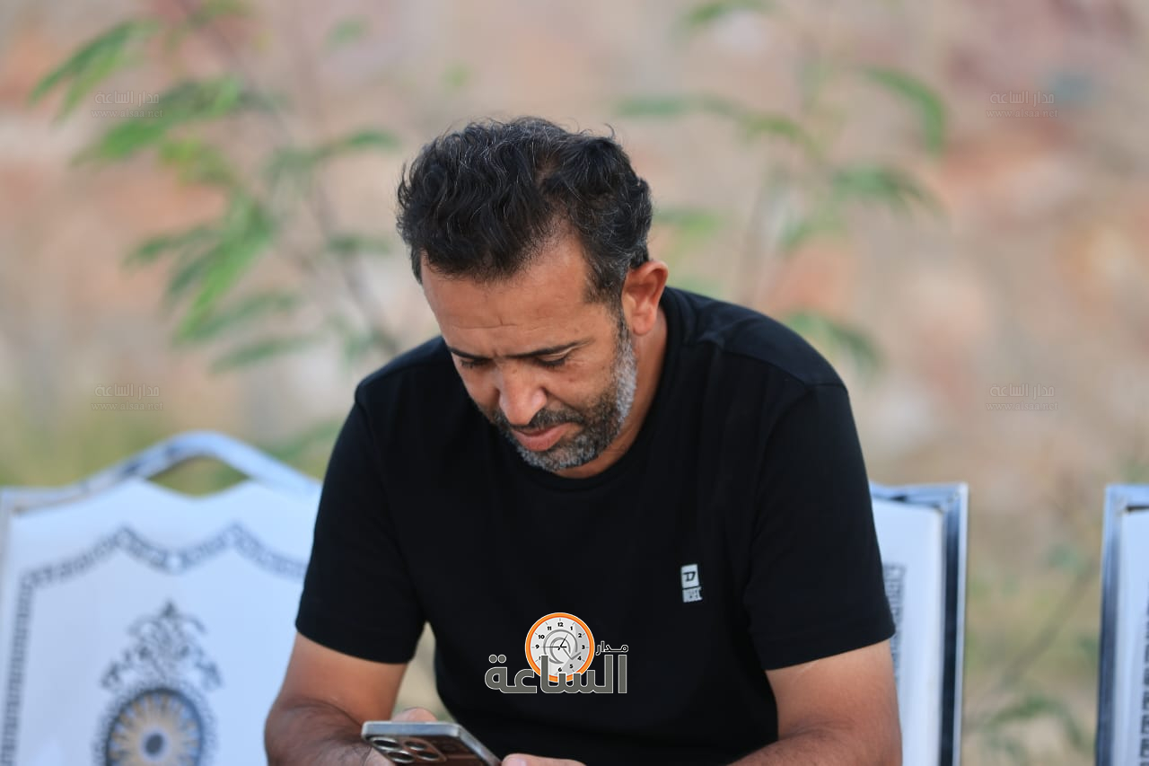 Madar Al-Saa Images 0.0350591542144123