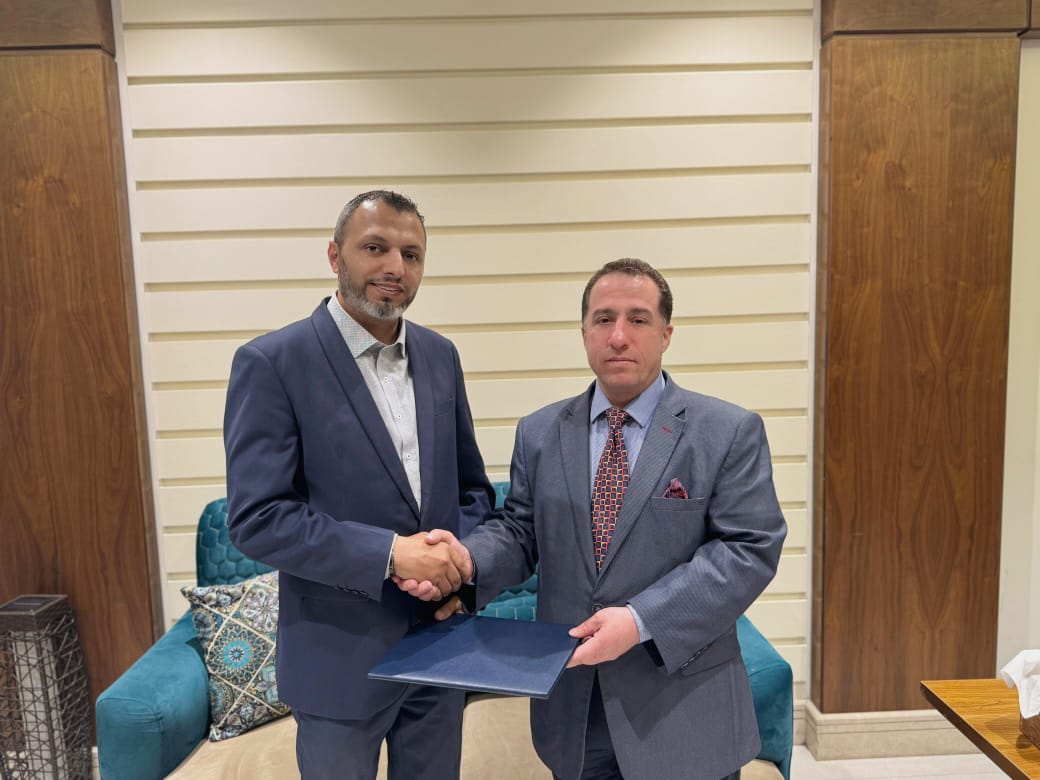 Madar Al-Saa Images 0.8694543101312682