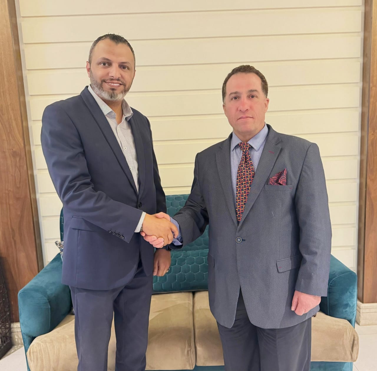 Madar Al-Saa Images 0.9434156936804037