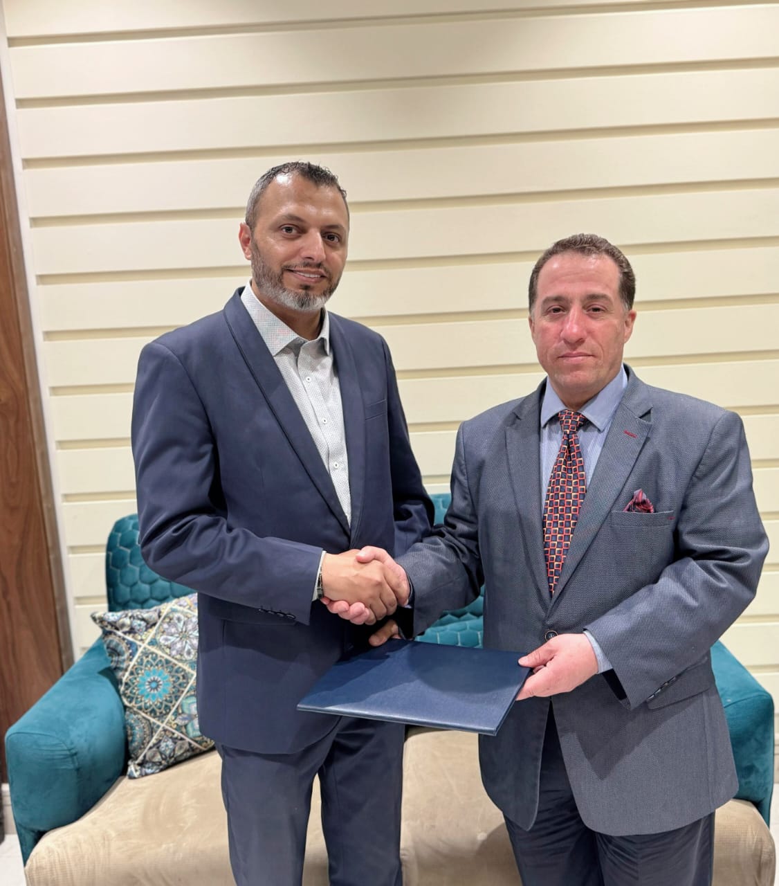 Madar Al-Saa Images 0.3143998003948093