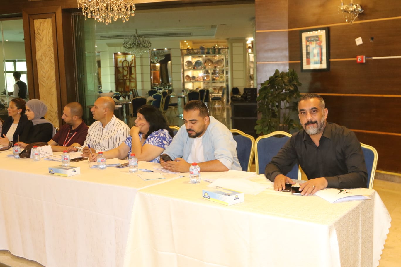 Madar Al-Saa Images 0.49496490355085787