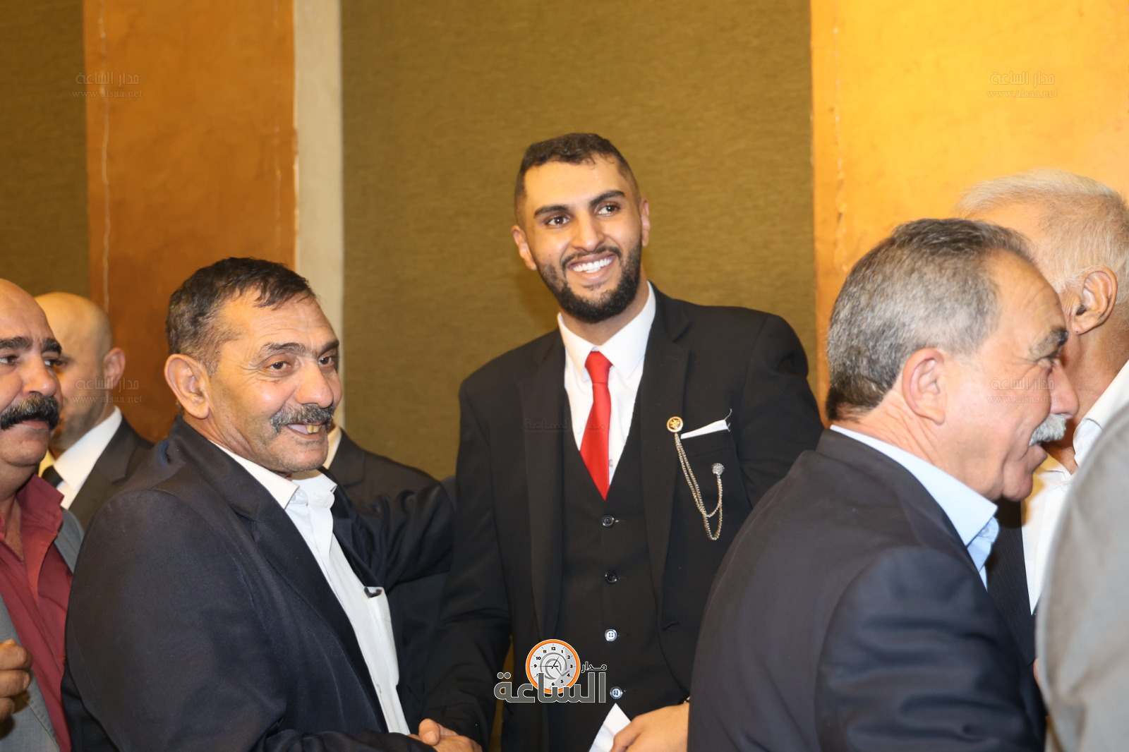 Madar Al-Saa Images 0.5154090572444948