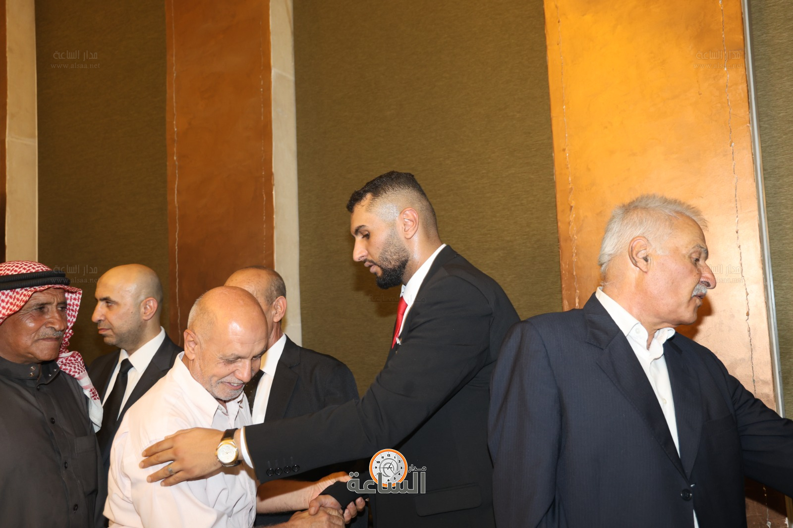 Madar Al-Saa Images 0.8402284796946206