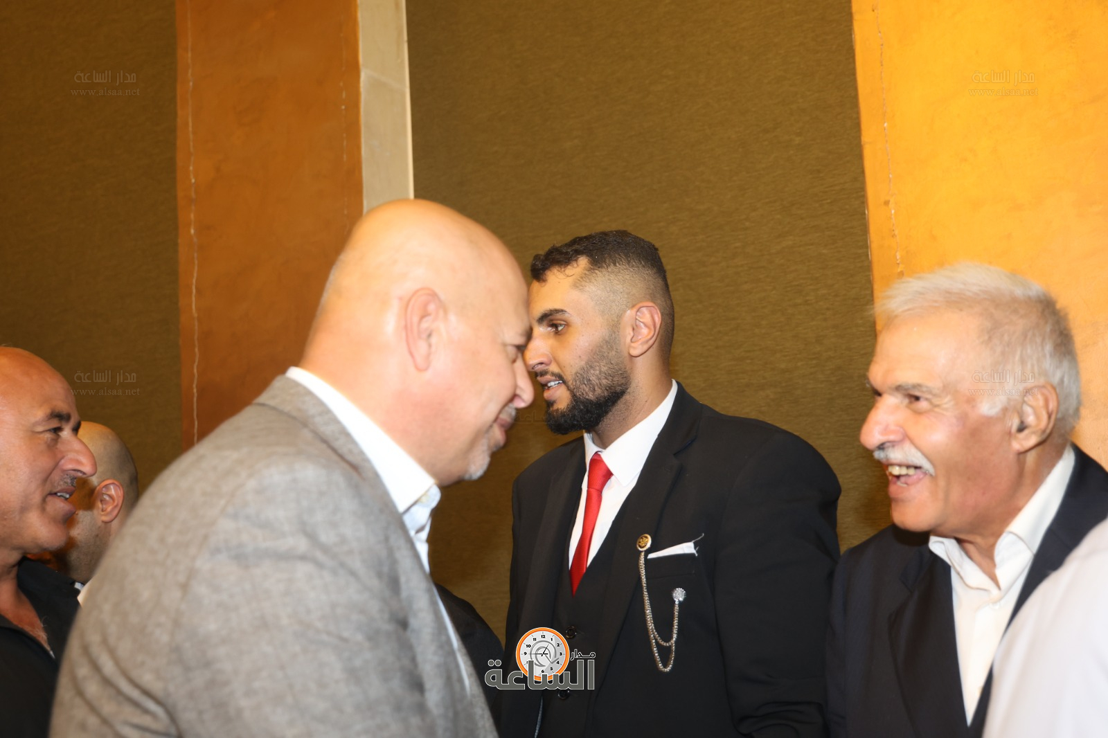 Madar Al-Saa Images 0.9381677672275075