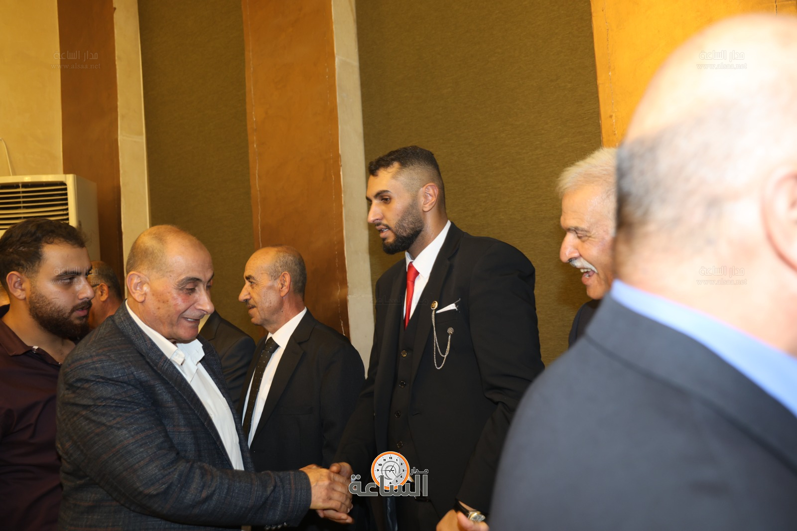 Madar Al-Saa Images 0.2253893814957174