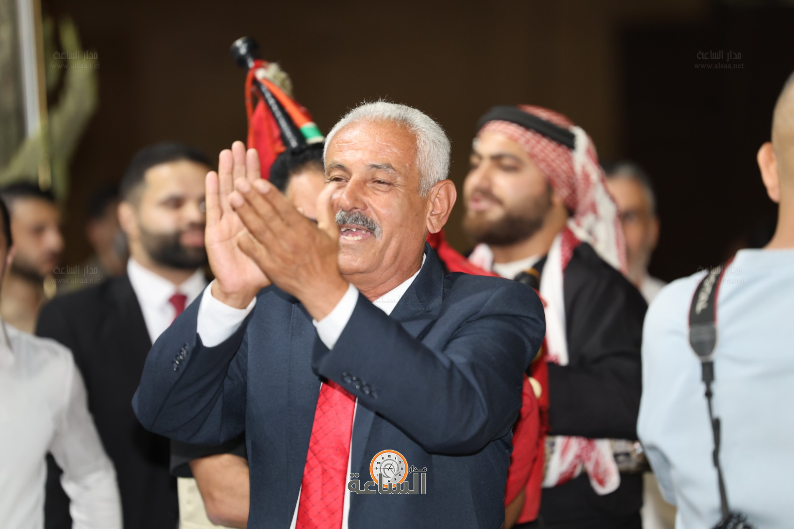 Madar Al-Saa Images 0.7136591254495146