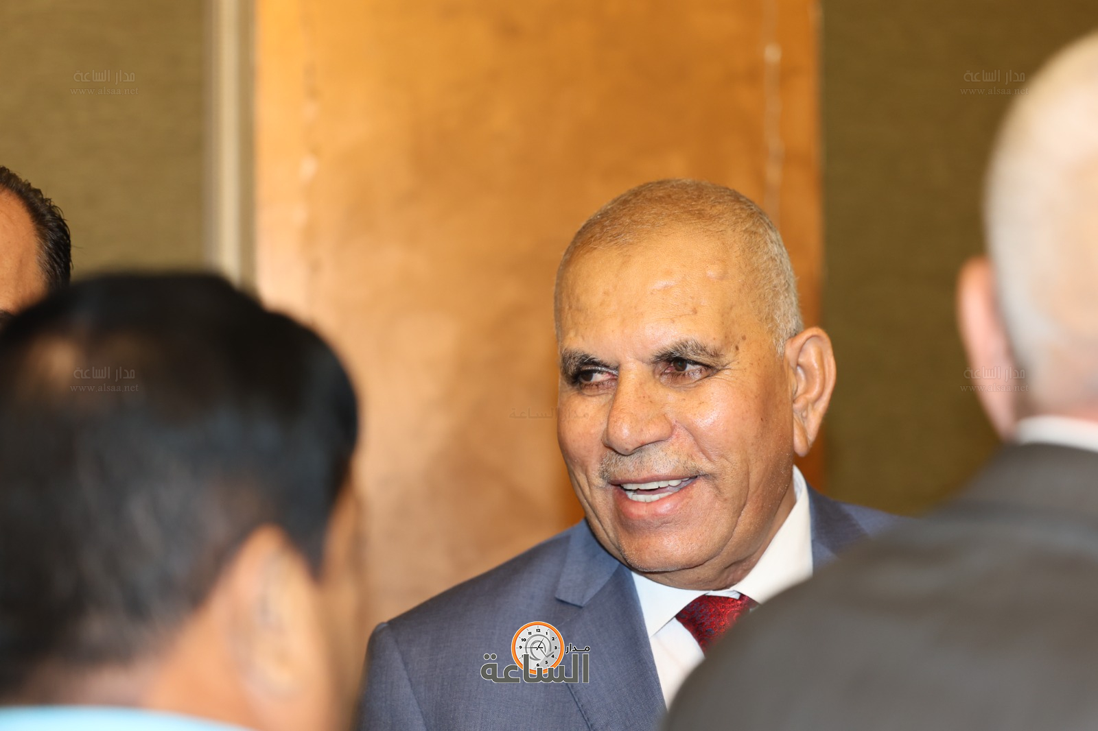 Madar Al-Saa Images 0.08385229066861011