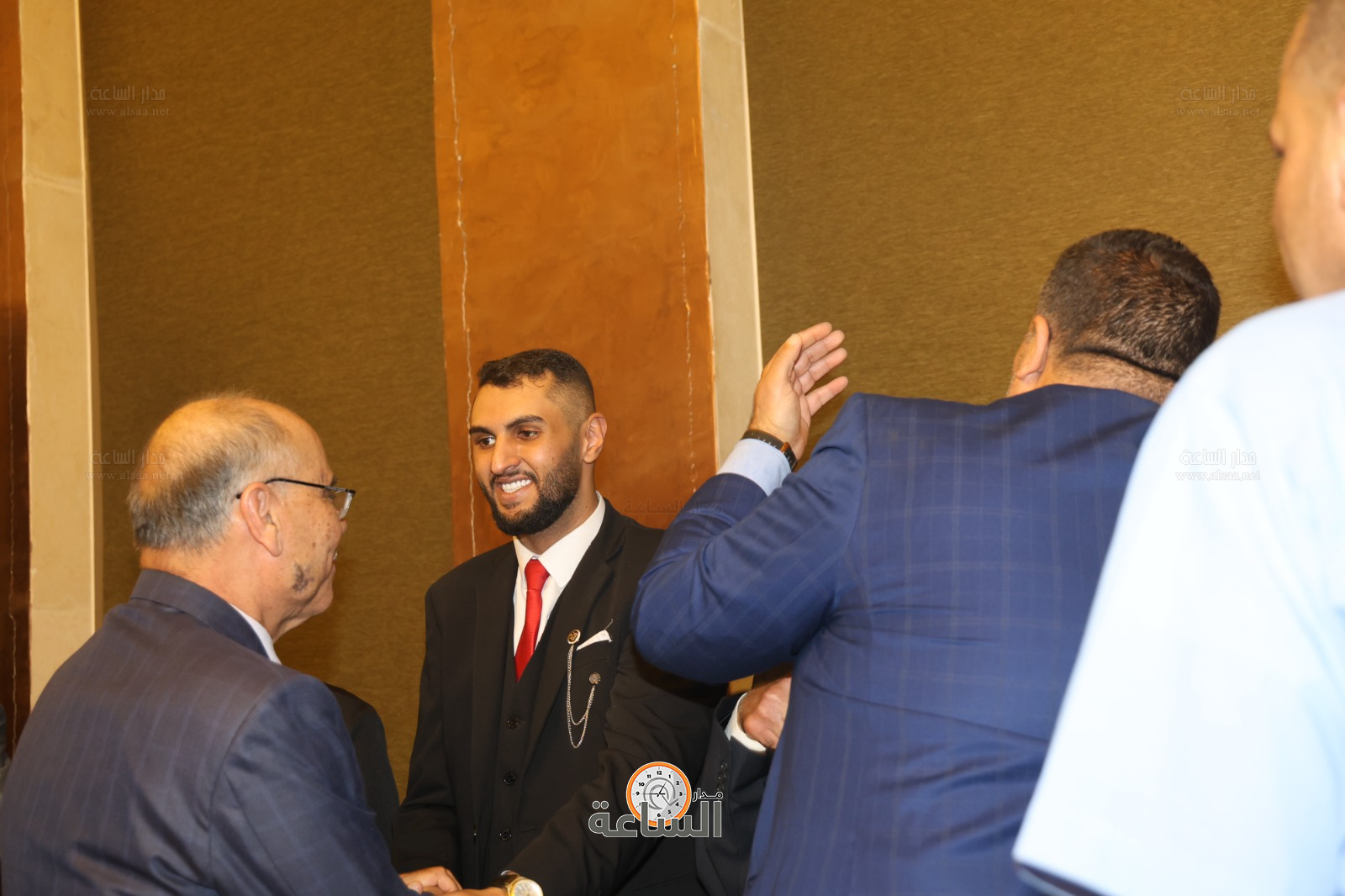 Madar Al-Saa Images 0.5753636482653196