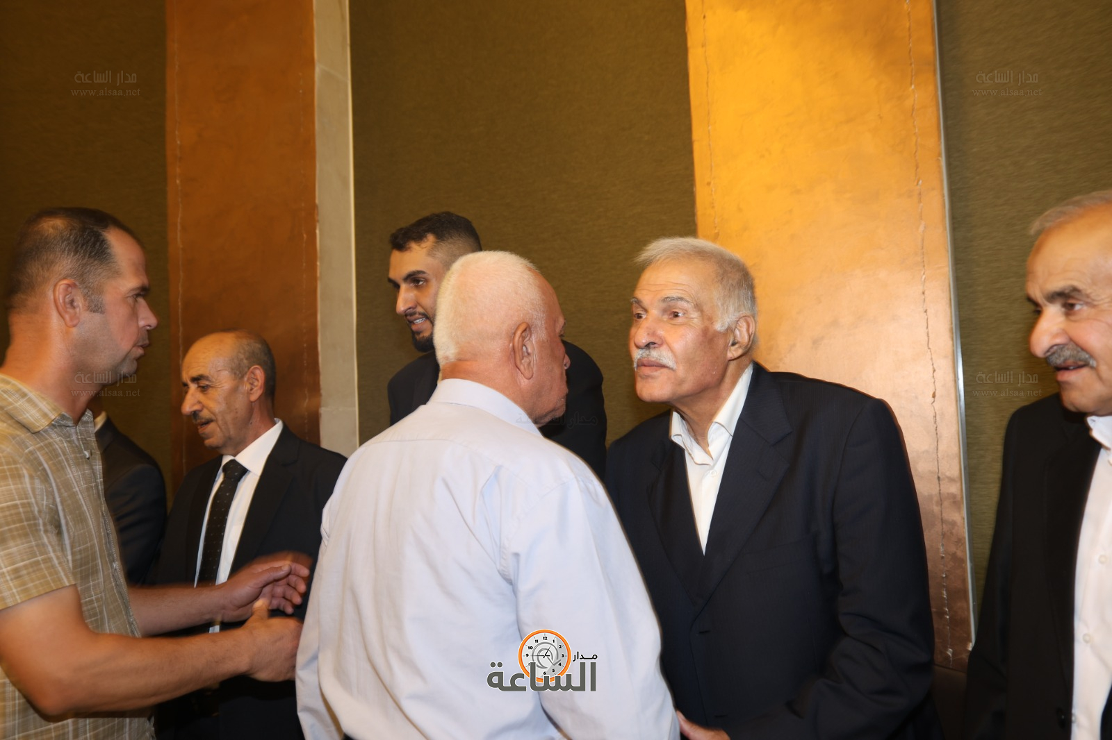 Madar Al-Saa Images 0.3724447178060297